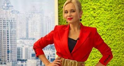 Лилия Ребрик - «Лиля, это слишком», «Мама-дорогая»: Ребрик похвасталась красивой фигурой, позируя в купальнике с разрезами в зоне бикини - goodnews.ua