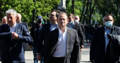Виктор Медведчук - Прокурор просит два месяца ареста для Медведчука: ему грозит до 15 лет тюрьмы - tsn.ua