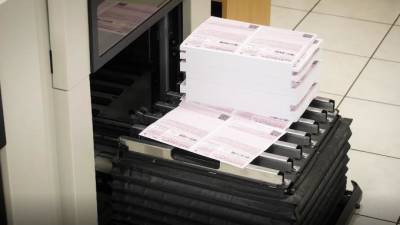 В Петербурге в мае счета за ЖКХ снизились почти на 12% - piter.tv - Санкт-Петербург