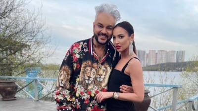 Ольга Бузова - Филипп Киркоров - Екатерина Гордон - Гордон предложила Киркорову сдать анализы на наркотики после ссоры из-за Бузовой - 5-tv.ru