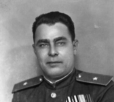 Леонид Ильич Брежнев - Леонид Млечин - Неизвестный Брежнев: какая женщина едва не увела Леонида Ильича из семьи - russian7.ru - Молдавия