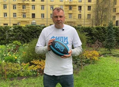 Евгений Попов - Спортсмены поддержали инициативу Евгения Попова по защите регбийного стадиона «Фили» - vm.ru