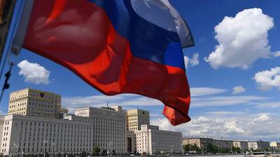 Александр Карпов - Минобороны подтвердило блокировку военными РФ колонны бронетехники США в Сирии - gazeta.ru - Сирия - провинция Хасеке