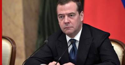 Дмитрий Медведев - Виктор Медведчук - Тарас Козак - Медведев поддержал Медведчука, обвиняемого на Украине в госизмене - profile.ru - Украина