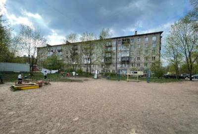 Ильдар Гилязов - Ильдар Гилязов осмотрел дворовые территории, которые будут благоустроены летом 2021 года - online47.ru - р-н Выборгский