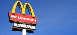 Минимальная зарплата в американском McDonald’s превысила доходы 97% населения России - rusjev.net - county Mcdonald
