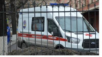 В Петербурге 11-летний мальчик попал в больницу после наезда на него машины - piter.tv - Санкт-Петербург