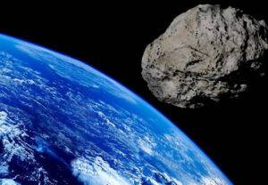 В сторону Земли на огромной скорости летит астероид размером с футбольное поле - 1prof.by