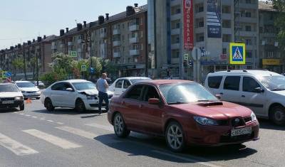 В Тюмени на пешеходном переходе Республики — Мельникайте произошло ДТП - nashgorod.ru - Тюмень