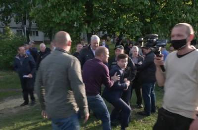 Геннадий Кернес - Игорь Терехов - В Харькове охрана мэра напала на журналиста. ВИДЕО - from-ua.com - Харьков