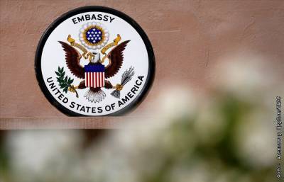 Александр Щербак - Посольству США в Москве сообщили о планах РФ отложить запрет на наем иностранцев - interfax.ru - Москва - Россия - США