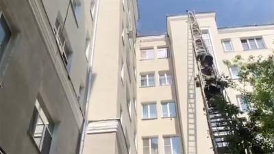 Прокуратура назвала возможную причину пожара в многоэтажке Екатеринбурга - iz.ru - Екатеринбург - Свердловская обл.
