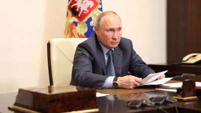 Владимир Путин - Виктор Медведчук - Путин заявил о превращении Украины в антипода России - iz.ru