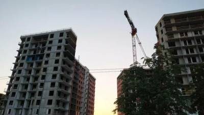 В апреле в Петербурге заключили 10 контрактов на строительство соцобъектов - piter.tv - Санкт-Петербург