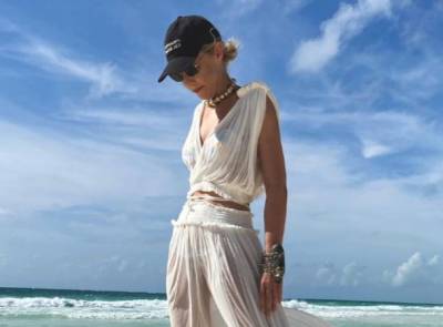Ксения Собчак - Ксения Собчак в полупрозрачном платье позировала на мексиканском побережье - bimru.ru - Мексика
