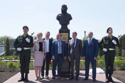Парад студентов, фронтовой концерт и полевая кухня: в Ростове состоялся межвузовский военно-спортивный праздник - privet-rostov.ru