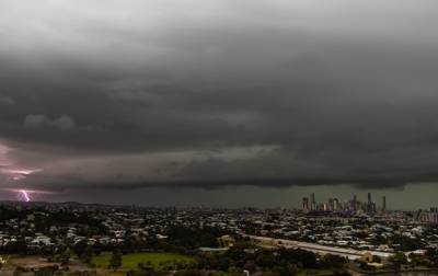 В Австралии молнии ударили 71 тысячу раз - korrespondent.net - Австралия - Брисбен