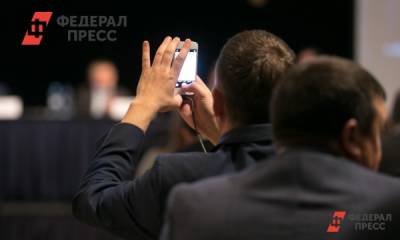 Евгений Поторочин - Константин Терновой - Врач объяснил, как смартфон может стать причиной травмы - fedpress.ru - Москва