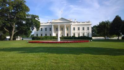 Трамп - Джо Байден - Байден отменил семь президентских указов Трампа - politros.com - США