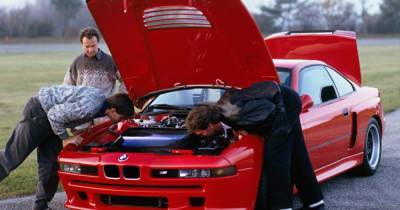 Во всей красе. Восстановлен уникальный суперкар BMW M8 1990 года с мотором V12 (видео) - focus.ua