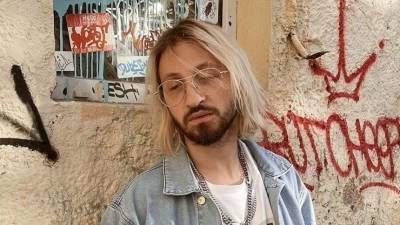 Виновата девушка? Солист группы «Нервы» Мильковский подрался в Москве - 5-tv.ru - Москва