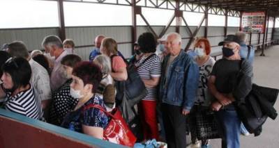 Поток людей через КПВВ «Станица Луганская» увеличился на 30% по сравнению с прошлой неделей - cxid.info - Донецк - Луганск