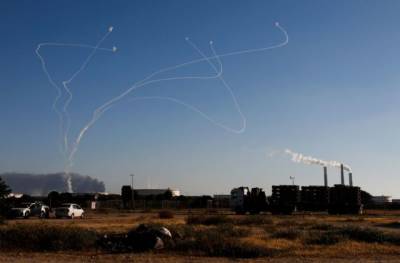 Джонатан Конрикус - Свыше 2,8 тыс. ракет было выпущено по Израилю с начала обстрелов - aif.ru - Палестина