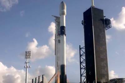 Илон Маск - Илон Маск - SpaceX запустила очередную группу интернет-спутников Starlink - lenta.ru - Москва - шт.Флорида