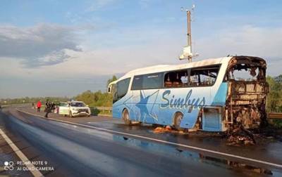 Во Львовской области сгорел рейсовый автобус - korrespondent.net - Львовская обл. - район Стрыйский