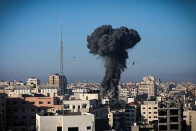 Джонатан Конрикус - Израиль заявил о пуске 2800 ракет из сектора Газа с начала обострения конфликта - lenta.ru