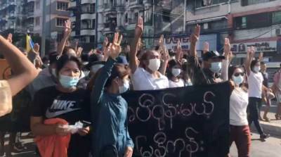 В Мьянме продолжаются ожесточенные столкновения военных и митингующих - ru.slovoidilo.ua - Бирма