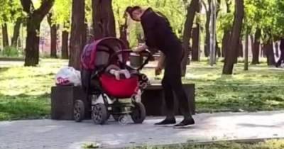 Ни стояла, ни висела: в Одессе прохожих шокировала женщина под кайфом, которая гуляла с младенцем (видео) - tsn.ua - Кривой Рог - Одесса