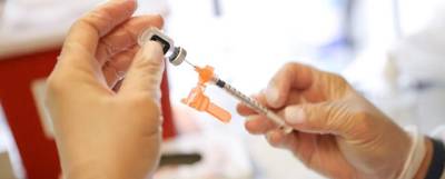 Пожилой японке по ошибке ввели две дозы вакцины Pfizer за сутки - runews24.ru - Япония