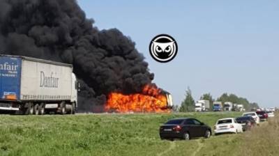 Соцсети: на трассе под Кузнецком загорелась фура, погибло 6 человек - penzainform.ru - Самара - Ульяновская - Пензенская обл.
