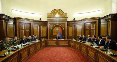 Пашинян провел заседание Совбеза по ситуации на границе Армении - ru.armeniasputnik.am - Армения - Азербайджан