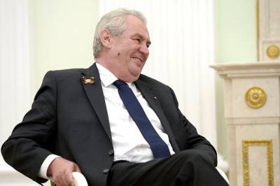 Милош Земан - Президент Чехии Земан опять не поверил в Петрова и Боширова - infox.ru - деревня Врбетица