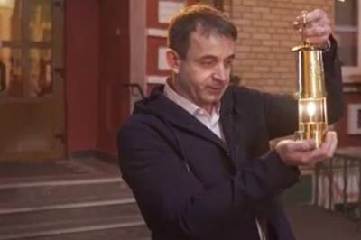 Дмитрий Певцов - Дмитрий Певцов передал Благодатный огонь в Храм Серафима Саровского в Раеве - infox.ru - Москва - Иерусалим