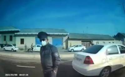 В Самаркандской области автомобиль водителя, посигналившего сотруднику местного ОВД, отправили на штрафстоянку - podrobno.uz - Узбекистан - Ташкент