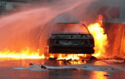 Автомобиль загорелся на МКАД - argumenti.ru - Москва