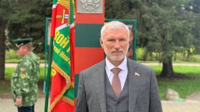 Алексей Журавлев - Журавлев пообещал новгородцам разобраться с проблемой поддержки многодетных семей - nation-news.ru - Новгородская обл.