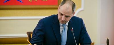 Денис Паслер - Оренбургским родителям разрешили присутствовать на утренниках в детских садах - runews24.ru - Оренбургская обл.