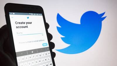 Роскомнадзор принял решение не блокировать Twitter - iz.ru - Twitter