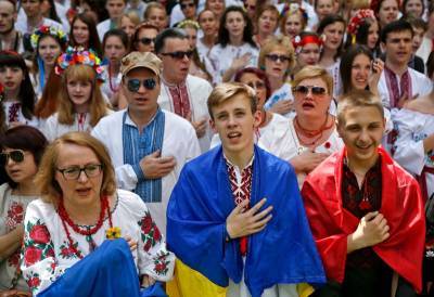 Почему украинцы не восстают против решений властей - geo-politica.info