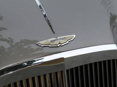 Aston Martin - Автопроизводитель Aston Martin больше не будет изготавливать машины с механической КП и мира - cursorinfo.co.il - Англия - Великобритания