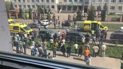 Выжившие после нападений на российские школы вспомнили роковые дни - polit.info - Москва - Улан-Удэ - Казань - Нападение