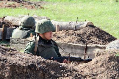 Анна Новицкая - На позициях боевиков «ЛНР» подстрелили 15-летнюю девушку - real-vin.com - ЛНР