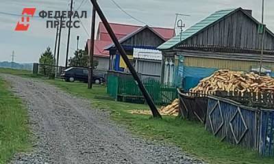 Десять сел Тобольского района остаются без электричества после урагана - fedpress.ru