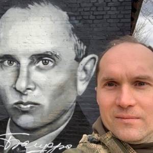 Юрий Бутусов - Андрей Таран - Журналист Бутусов решил уволиться с должности советника министра обороны - reporter-ua.com