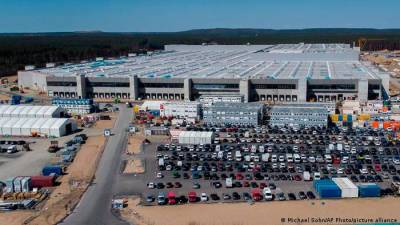Илон Маск - Илон Маск: Завод Tesla в Германии заработает в 2021 году - bin.ua - земля Бранденбург - Reuters