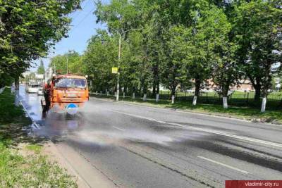 Дважды в день поливают улицы Владимира из-за жары - vladimir.mk.ru